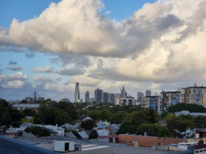 Lovely 2 bedroom apartment with city views, Sydney